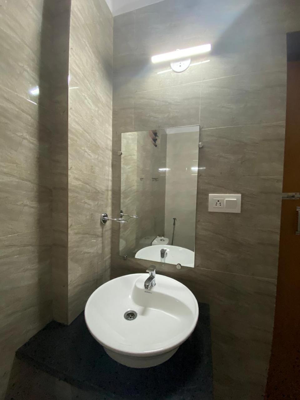 Green Field View Hotel Candolim Exterior photo